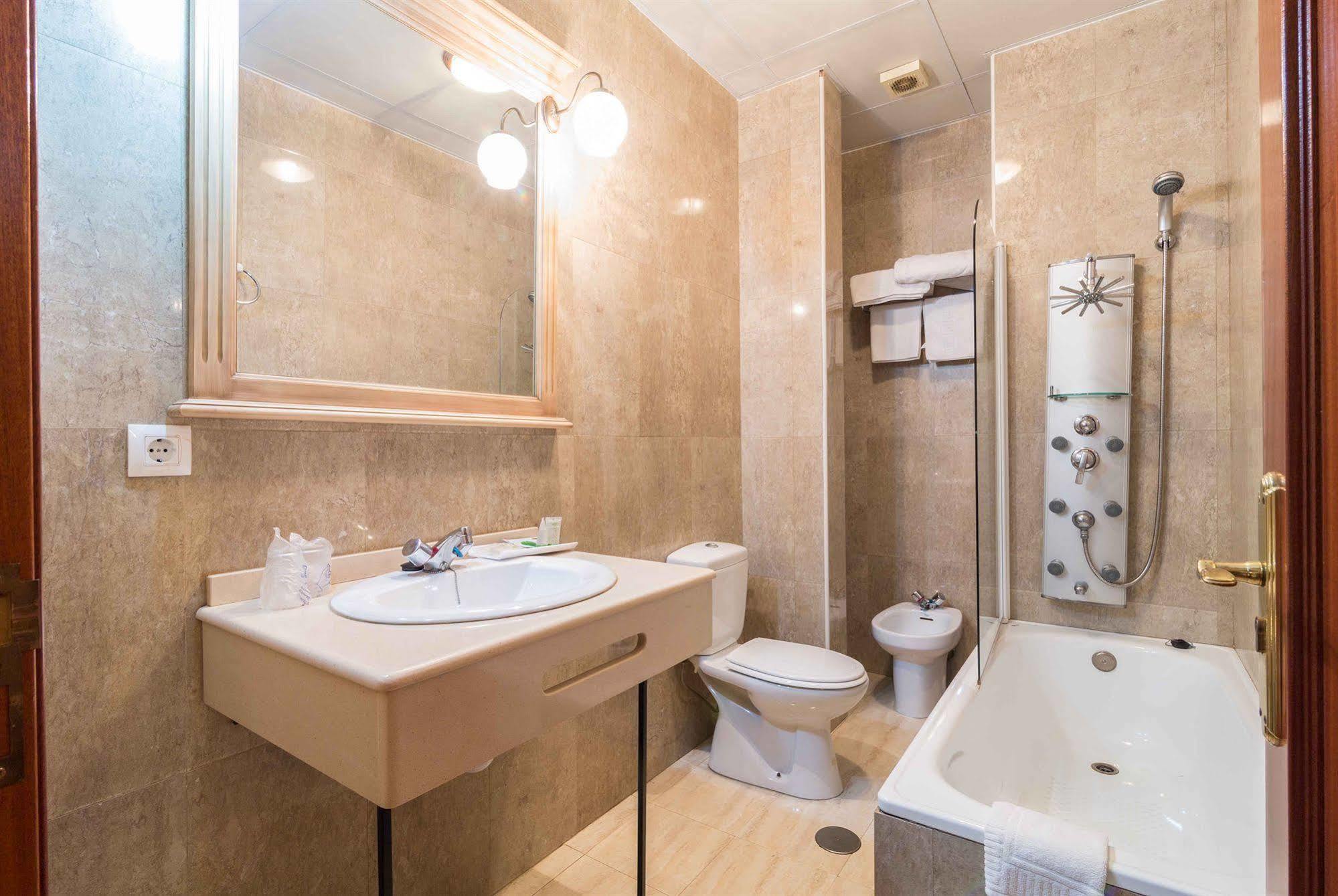 אוסונה Hotel Esmeralda מראה חיצוני תמונה